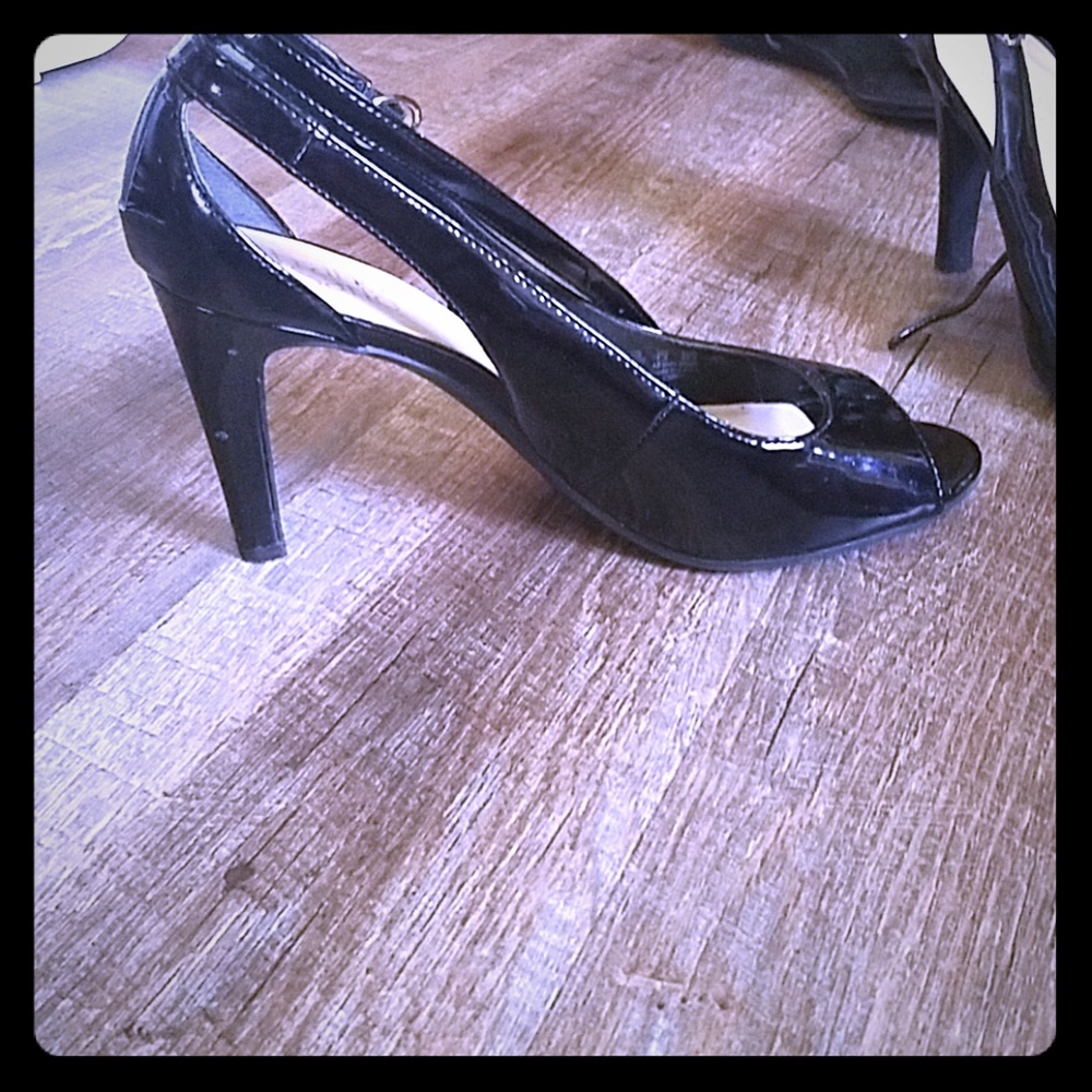 Black heels